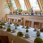 Restaurant Zwergschloesschen Hotel 3*