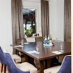 Hotel Restaurant Zwergschloesschen 3*