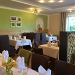 Restaurant Zwergschloesschen Otel Gera