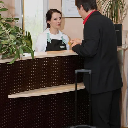 Restaurant Zwergschloesschen Szálloda